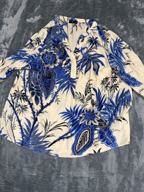 Tahari Woman Womens Blue & White Floral V-Neck Long Sleeve Blouse 1X